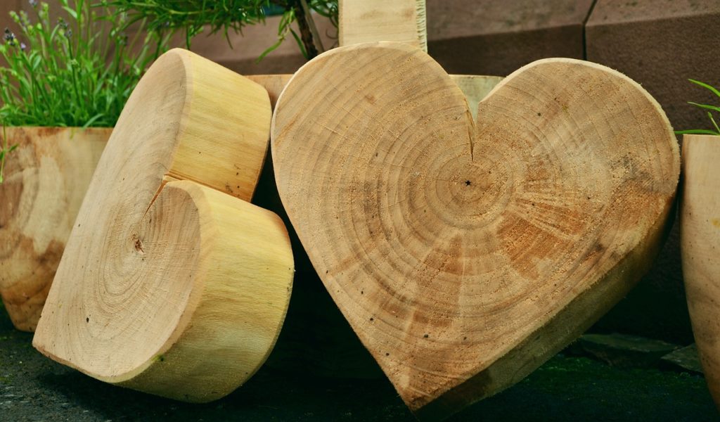 wood hearts from woodworking hobby